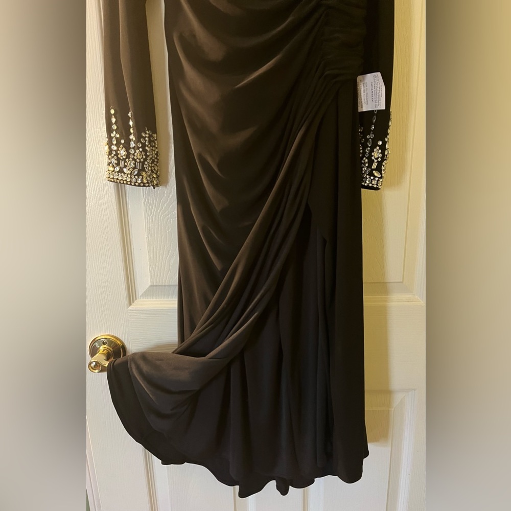 Mac Duggal NWT Black 1-Shoulder LS Rhinestone Sleeved on cuffs size 8 26… - Picture 9 of 13
